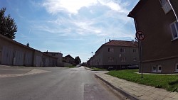 Obrázek z trasy Z Oslavan přes Permonium do Ivančic po cyklostezce Miloše Musila