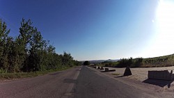 Obrázek z trasy Cyklistický okruh Mikulov – Ottenthal: „Mikulov z druhé strany hranice“