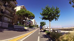Obrázek z trasy Bibione - projíždka městem na kole