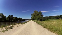 Obrázek z trasy České Budějovice - Hluboká nad Vltavou - cyklostezka po pravém břehu Vltavy