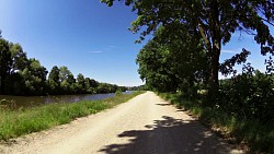 Фото с дорожки Ческе-Будеёвице – Глубока-над-Влтавой – велотрасса на правом берегу Влтавы