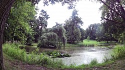 Obrázek z trasy Nordic walking po zámeckém parku v Hluboké nad Vltavou
