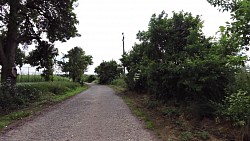 Bilder aus der Strecke Džbánsko –  Landschaft des goldenen Kalksteins