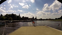 Bilder aus der Strecke Mit Raddampfer auf der Elbe von Dresden aus