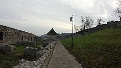 Obrázek z trasy Trenčín - procházka od zimního stadionu přes centrum až na hrad.