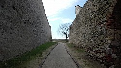 Obrázek z trasy Trenčín - procházka od zimního stadionu přes centrum až na hrad.