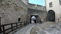 Obrázek z trasy Trenčín - procházka od zimního stadionu přes centrum až na hrad.