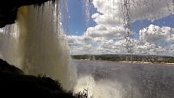 Bilder aus der Strecke Spaziergang unter dem Wasserfall Salto Hacha und Fahrt auf dem Canaima Lagoon