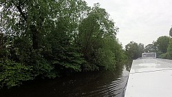Obrázek z trasy Otterndorfem od radnice k nástupišti a po lodi k deltě Labe