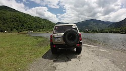 Obrázek z trasy Off-roadové přebrodění zatopené cesty u jezera Poiana Marului