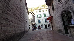Obrázek z trasy Kotor - výstup po městských hradbách