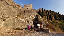 Obrázek z trasy Kotor - výstup po městských hradbách