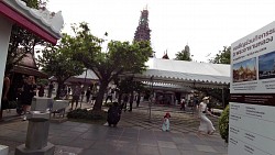 Obrázek z trasy Bangkok, po řece k chrámu Wat Arun