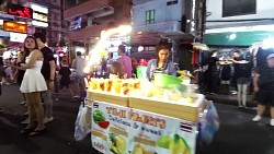 Obrázek z trasy Khao San Road v noci, Bangkok