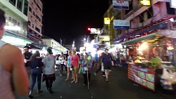 Obrázek z trasy Khao San Road v noci, Bangkok