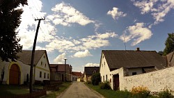 Obrázek z trasy Z Hradu Landštejn po přírodních i kulturních zajímavostech České Kanady